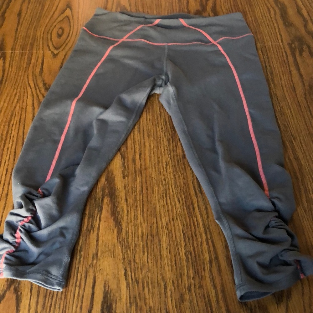 Fabletics Capri leggings.